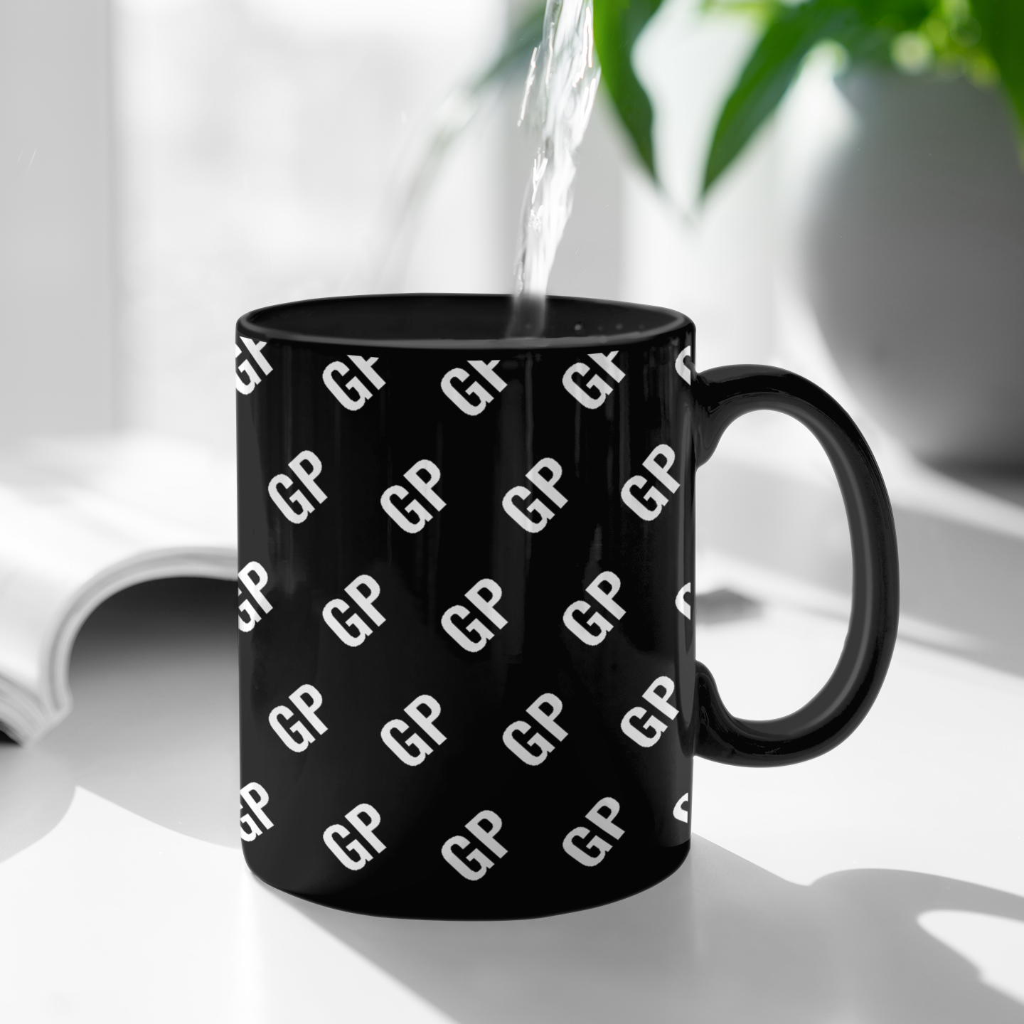 Taza negra personalizada de 330 ml